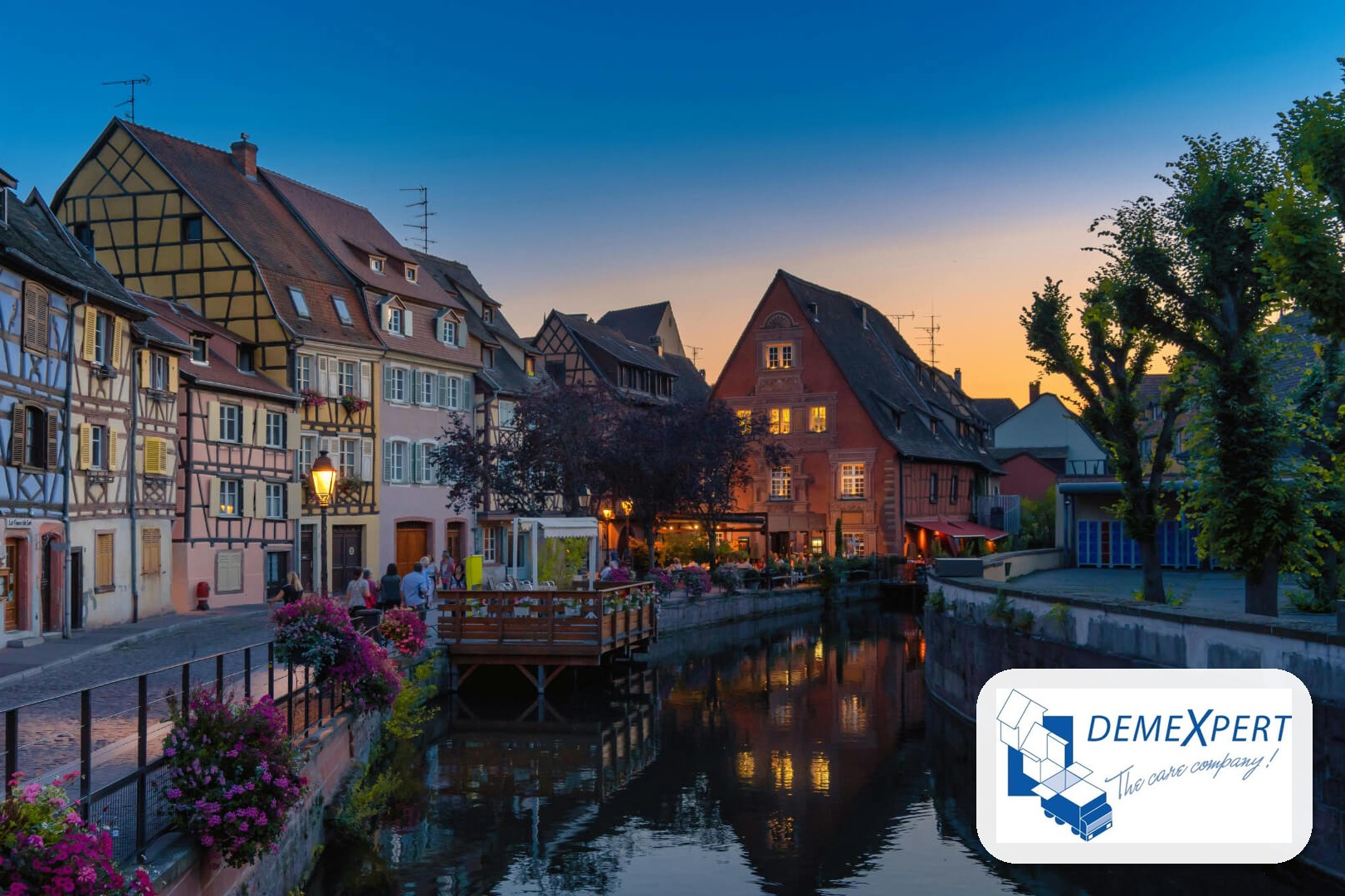 Maisons à colombages au bord de l'eau à Colmar, en Alsace